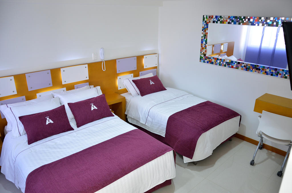Hotel San Antonio Plaza Калі Номер фото